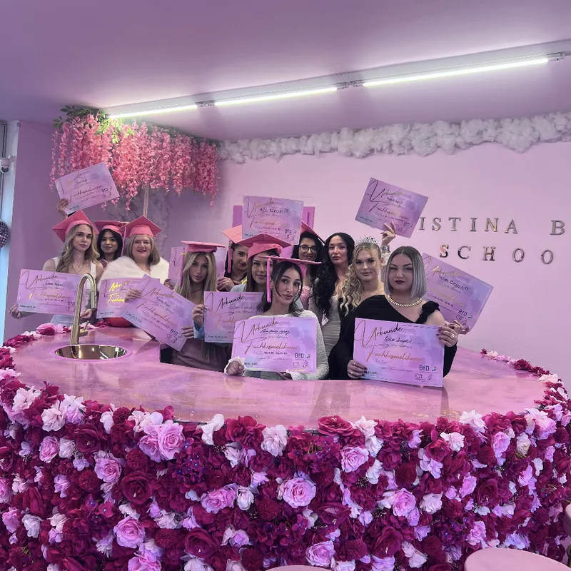 Christina Dentsa – PowderBrows & OmbreBrows MasterClass in Essen