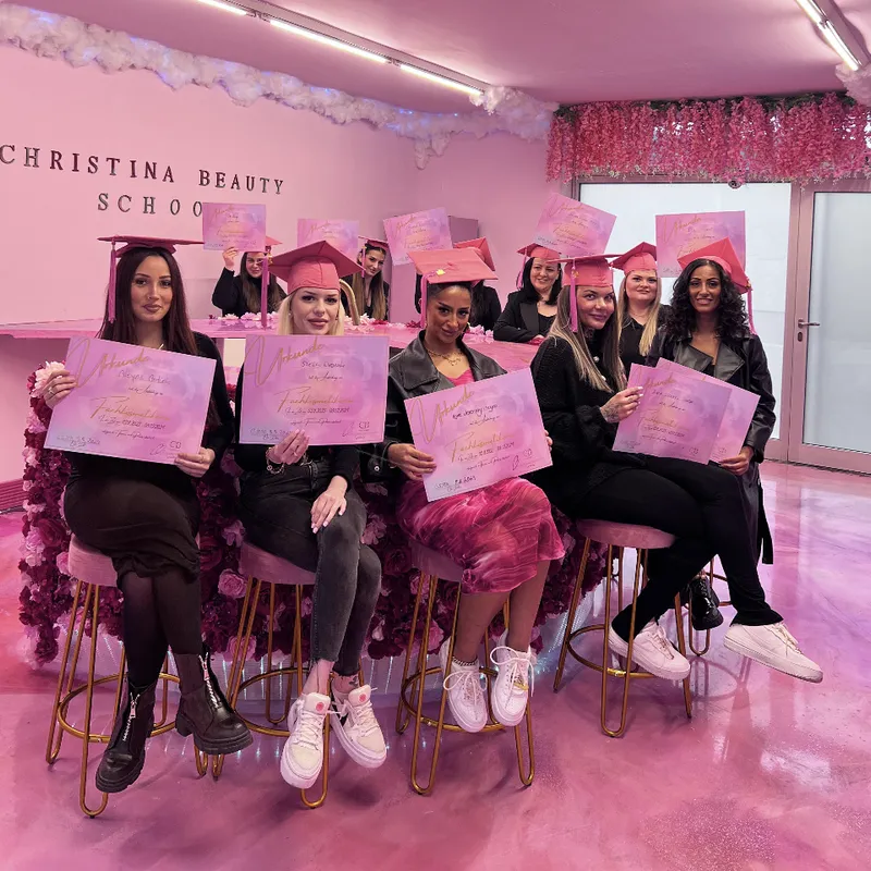 Christina Dentsa – PowderBrows & OmbreBrows MasterClass in Essen
