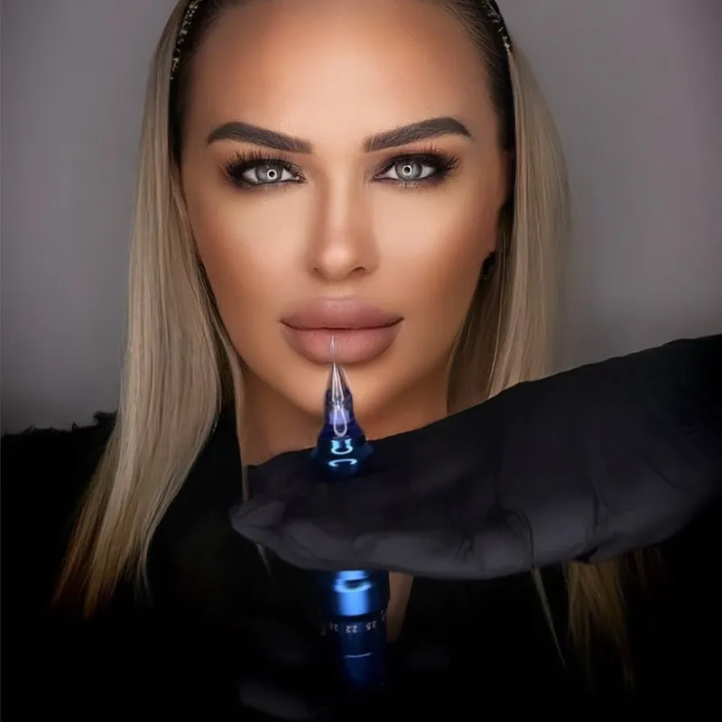 Weronique Brajewa – PowderBrows & OmbreBrows MasterClass in Berlin